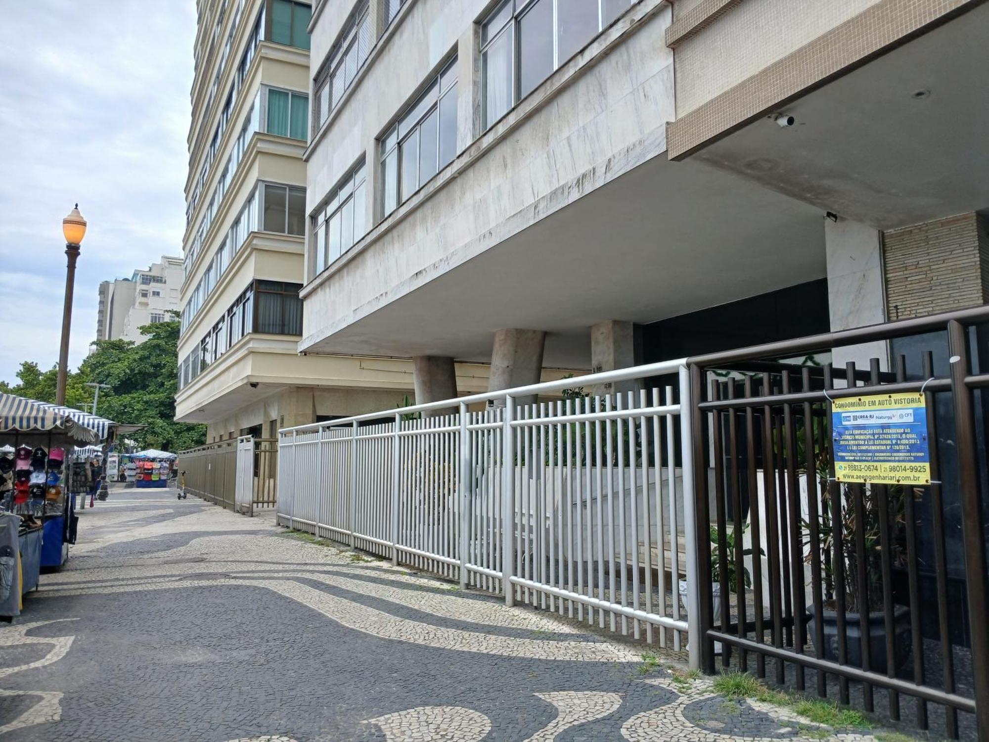 Beachfront With Double Bed And Ac